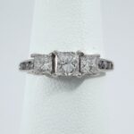 14KW PRINCESS DIA RING