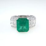 EMERALD & DIA 18KW RING