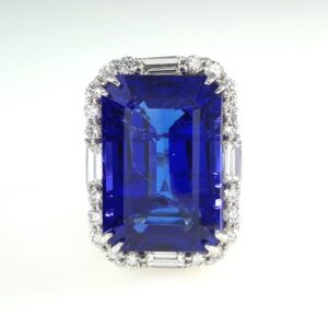 TANZANITE & DIA 18KW RING