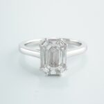 18KW INVISIBLE-SET RING