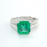 EMERALD & DIA 18KW RING