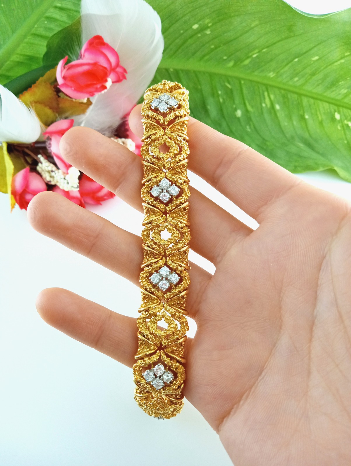 B4078 FRED PARIS YELLOW GOLD DIA BRACELET - Image 1