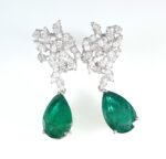 EMERALD & DIA CLUSTER 18KW EARRING