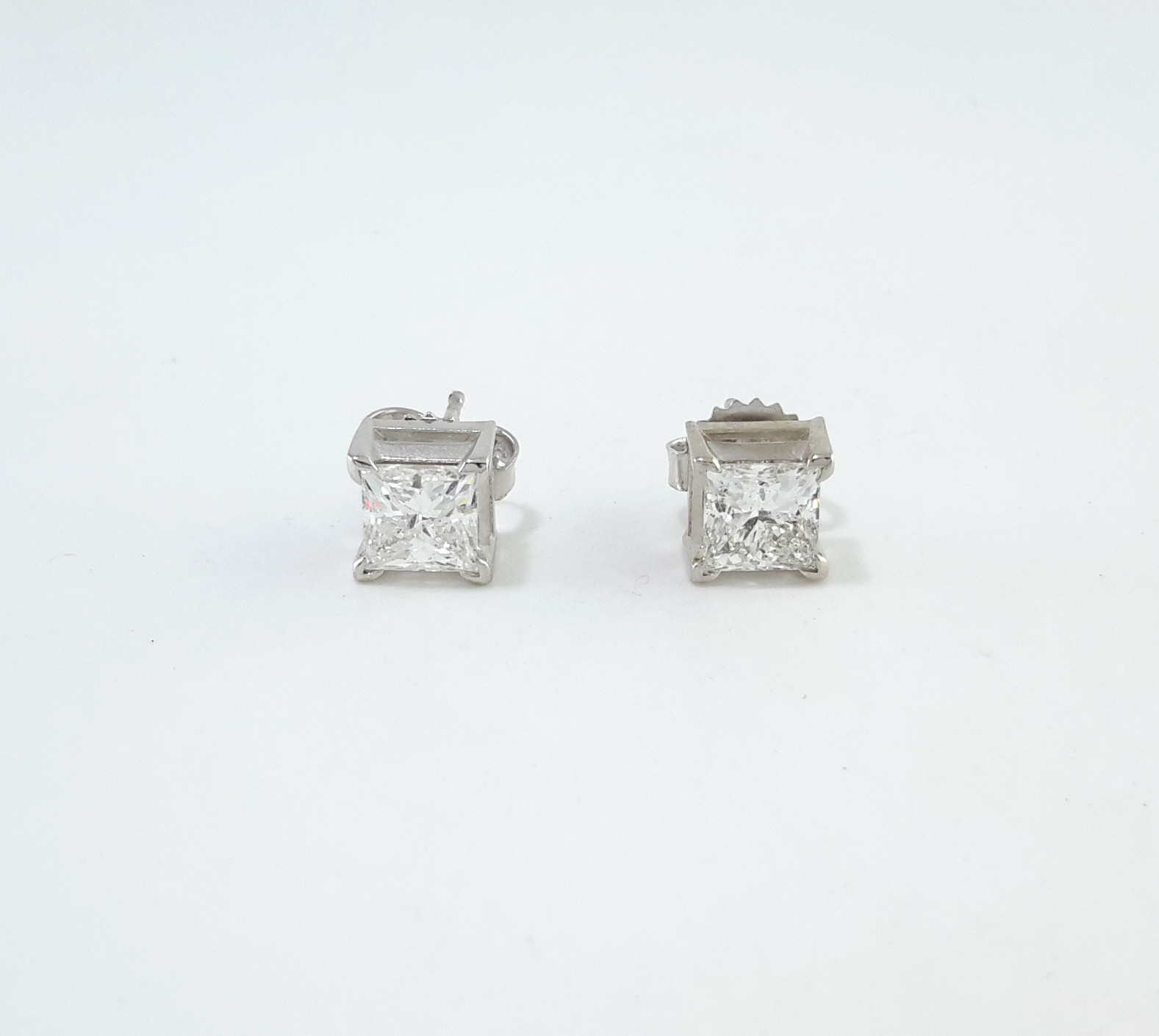 1.98CT PRINCESS-CUT DIA STUD EARRINGS 1.98CT PRINCESS-CUT DIA STUD EARRINGS - Image 1