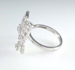 DIA BUTTERFLIY 18KW RING - Image 4