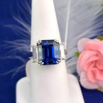 AGL SAPPHIRE & DIA 3-STONE RING - Image 2