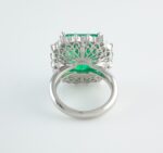 GIA EMERALD & DIA PLAT RING - Image 4