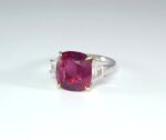 RUBY & DIA 3-STONE 18KW RING - Image 4