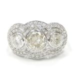 DIA 3-STONE 18KW RING