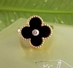VANCLEEF&ARPELS ALHAMBRA ONYX RING 49