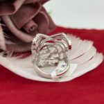 18K WG DIAMOND RING - Image 4