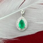 PLATINUM EMERALD DIA PENDANT