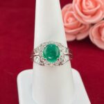CABOCHON EMERALD PLATINUM RING