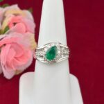 EMERALD DIA PLATINUM RING