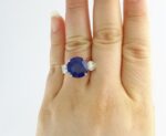 SAPPHIRE & DIA 3 STONE RING - Image 6