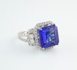 TANZANITE & DIA 14KW RING - Image 2