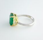 EMERLAD & DIA 3-STONE 18KW RING - Image 4